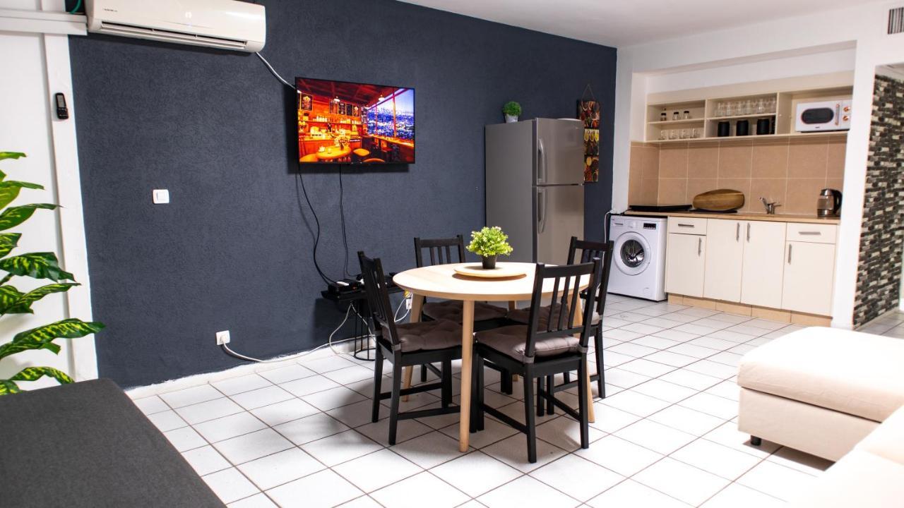 Grey House Apartamento Eilat Exterior foto